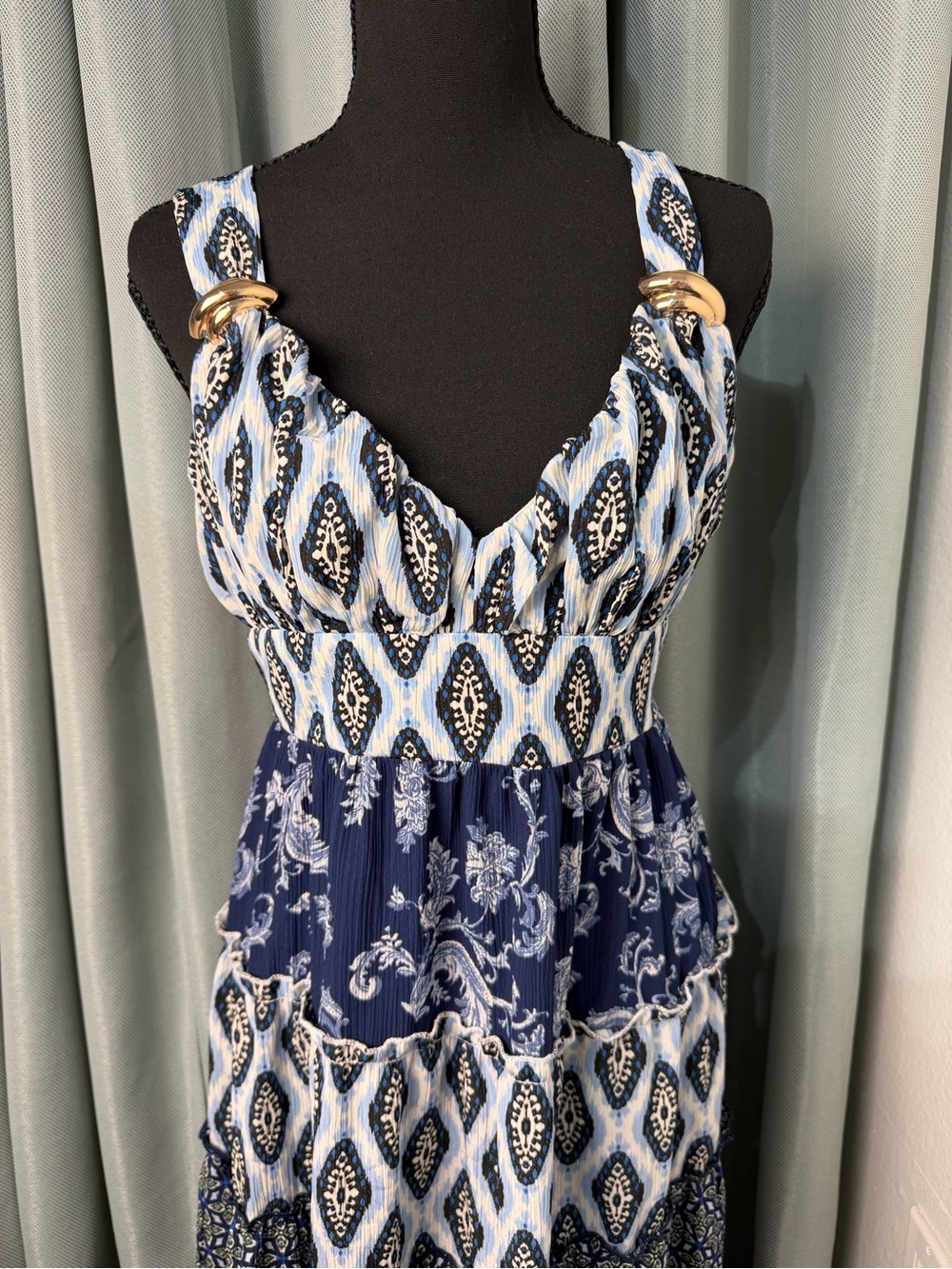Blue paisley Sleeveless Maxi Dress Sz Medium